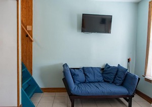 Large 3BR Apartment in Brooklyn with Balcony