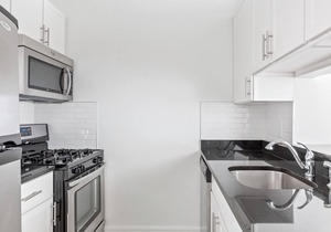Lovely UWS 1BR w/Gym & Doorman, walk to Julliard, by Blueground