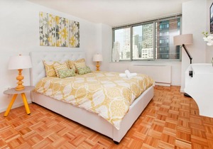 Luxurious Two Bedroom Apartment in Doorman Building - Lincoln Center