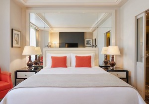 Prince de Galles, a Luxury Collection Hotel, Paris