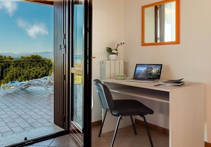 Regarda - apartment "Eden 3", big terrace with lake view, wifi