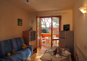 Terrace, pool, sun and relax-Beahost