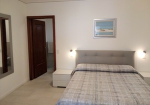 Two-room - 1st Floor - Terrace - Swimming Pool - Garage - Air Conditioning