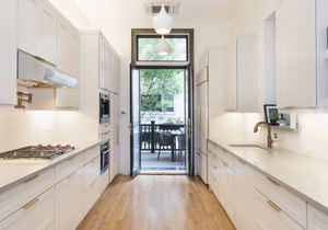 Upper West Side - Very Large Townhouse Apt - Flexible Dates
