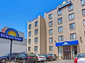 Days Inn | Brooklyn
