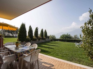 Holiday Terrace | Frader