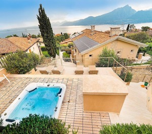 Holiday Torri Del Benaco Persons Bedrooms 