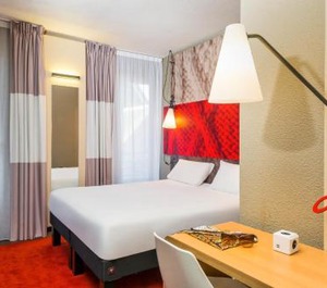 Ibis Clichy Centre Mairie 