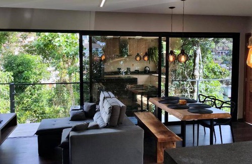 Quitandinha House | 100 m² House ∙ 2 bedrooms ∙ 6 guests