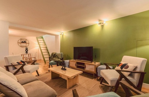 20th Arrondissement Resort | 107 m² Private room ∙ 1 bedroom ∙ 1 guest