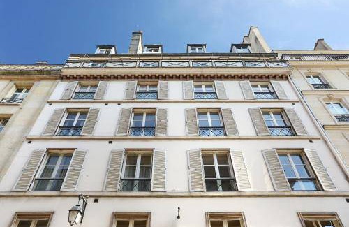 Odeon Apartment | 120 m² Apartment ∙ 4 bedrooms ∙ 10 guests