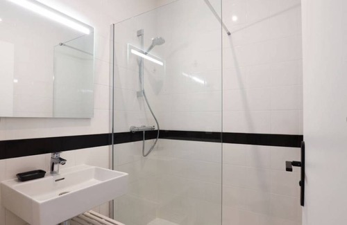 Alfortville Resort | 120 m² Private room ∙ 1 bedroom ∙ 1 guest