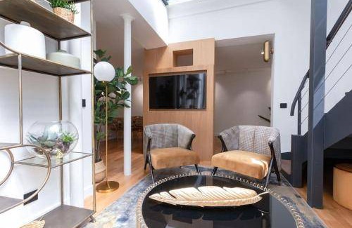 Porte-Saint-Martin Apartment | 130 m² Apartment ∙ 4 bedrooms ∙ 10 guests