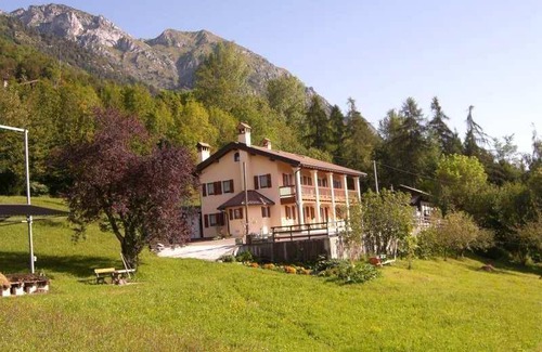 San Gregorio nelle Alpi Apartment | 150 m² Apartment ∙ 3 bedrooms ∙ 6 guests