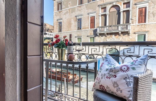 Castello Apartment | 150 m² Apartment ∙ 4 bedrooms ∙ 8 guests