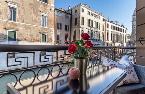 Castello Apartment | 150 m² Apartment ∙ 4 bedrooms ∙ 8 guests