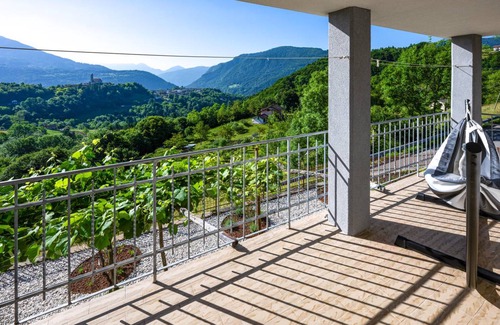 Lamon House | 150 m² House ∙ 4 bedrooms ∙ 8 guests