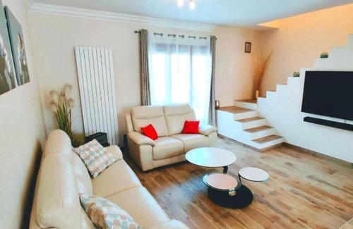 Gagny Apartment | 190 m² Apartment ∙ 5 bedrooms ∙ 12 guests