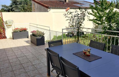 Gagny Apartment | 190 m² Apartment ∙ 5 bedrooms ∙ 12 guests