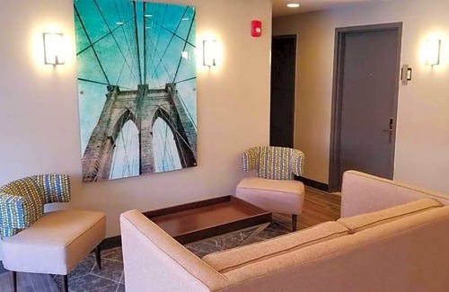 Gravesend Hotel | 2-Star Hotel ∙ Best Western Brooklyn-Coney Island Inn