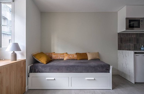 Hopital Saint-Louis Apartment | 21 m² Apartment ∙ 2 guests