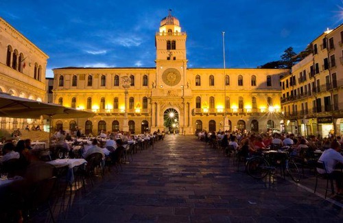 Historic Centre Bed & Breakfast | 25 m² Bed and breakfast ∙ 2 guests