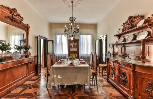 Castello Apartment | 250 m² Apartment ∙ 4 bedrooms ∙ 8 guests
