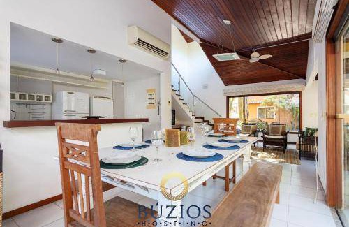 Praia Rasa House | 250 m² House ∙ 4 bedrooms ∙ 12 guests
