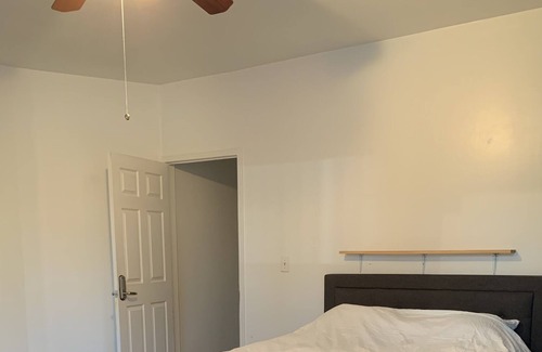 Bedford-Stuyvesant Apartment | 270 Sqf Bedstuy Suite in Huge apartment