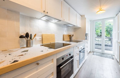 Alfortville Resort | 280 m² Private room ∙ 1 bedroom ∙ 1 guest