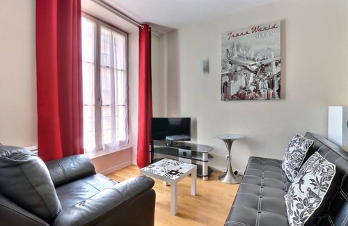 Hopital Saint-Louis Apartment | 29 m² Apartment ∙ 2 guests