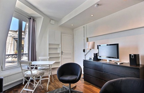 Quartier de Rochechouart Apartment | 30 m² Apartment ∙ 1 bedroom ∙ 2 guests