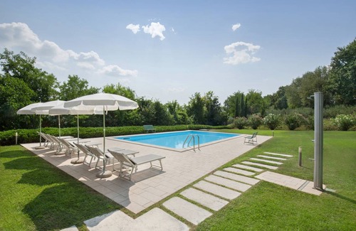 Lazise Villa | 300 m² Villa ∙ 3 bedrooms ∙ 7 guests