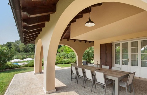 Lazise Villa | 300 m² Villa ∙ 3 bedrooms ∙ 7 guests