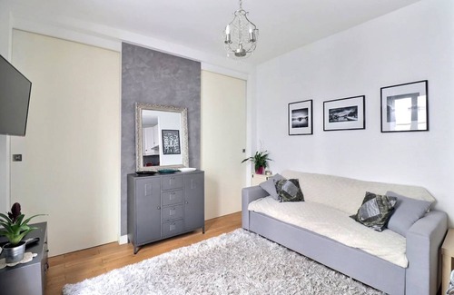Porte-Saint-Martin Apartment | 37 m² Apartment ∙ 2 bedrooms ∙ 3 guests