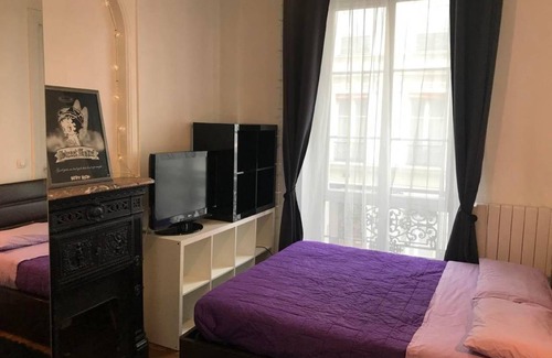 Quartier de Rochechouart Apartment | 37 m² Apartment ∙ 2 bedrooms ∙ 4 guests