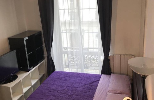Quartier de Rochechouart Apartment | 37 m² Apartment ∙ 2 bedrooms ∙ 4 guests