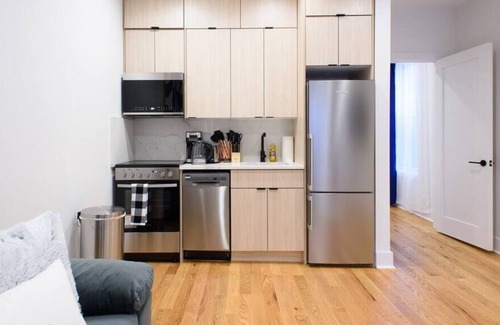 Park Slope Apartment | 388-3 New 2BR WD sleeps5 Prime Park Slope