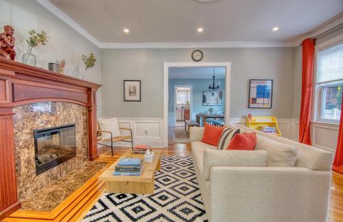 Prospect Lefferts Gardens House | 4 bedroom, 2 bath, King Beds, Outdoor Space, Grill, Parking, Near Prospect Park