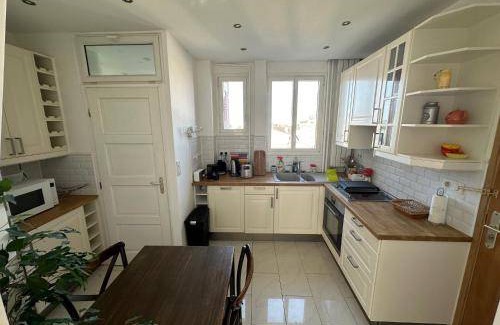 Saint-Mande Apartment | 40 m² Apartment ∙ 1 bedroom ∙ 2 guests