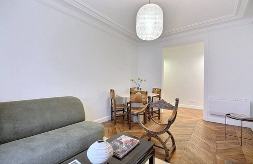 Quartier de Rochechouart Apartment | 41 m² Apartment ∙ 1 bedroom ∙ 2 guests