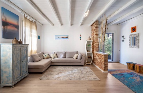Castello di Brussa Apartment | 45 m² Apartment ∙ 2 bedrooms ∙ 5 guests
