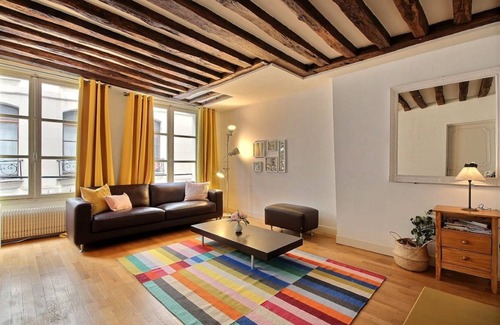 Les Halles Apartment | 59 m² Apartment ∙ 1 bedroom ∙ 2 guests