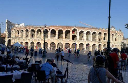 Verona City Centre Apartment | 60 m² Apartment ∙ 5 guests