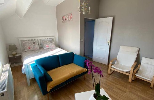 Montry House | 70 m² House ∙ 3 bedrooms ∙ 5 guests
