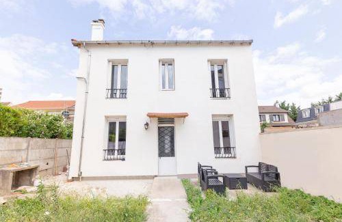 Alfortville Apartment | 80 m² Apartment ∙ 3 bedrooms ∙ 6 guests