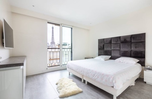 Passy Apartment | 90 m² Apartment ∙ 3 bedrooms ∙ 4 guests
