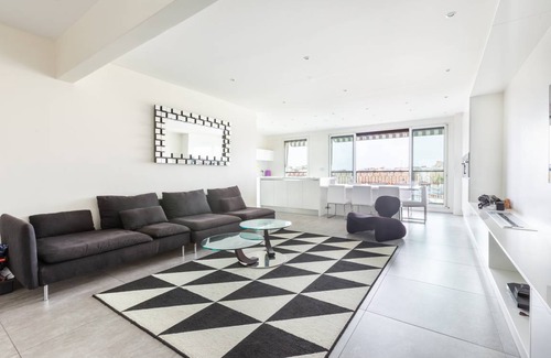 Passy Apartment | 90 m² Apartment ∙ 3 bedrooms ∙ 4 guests