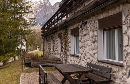 Cortina d'Ampezzo Apartment | 95 m² Apartment ∙ 3 bedrooms ∙ 6 guests