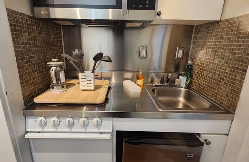 Tudor City Apartment | A spacious studio at the heart of NYC
